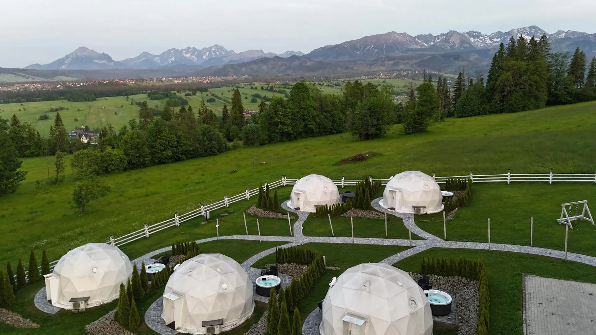 Mountain Glamp & Jacuzzi Hotel Zakopane