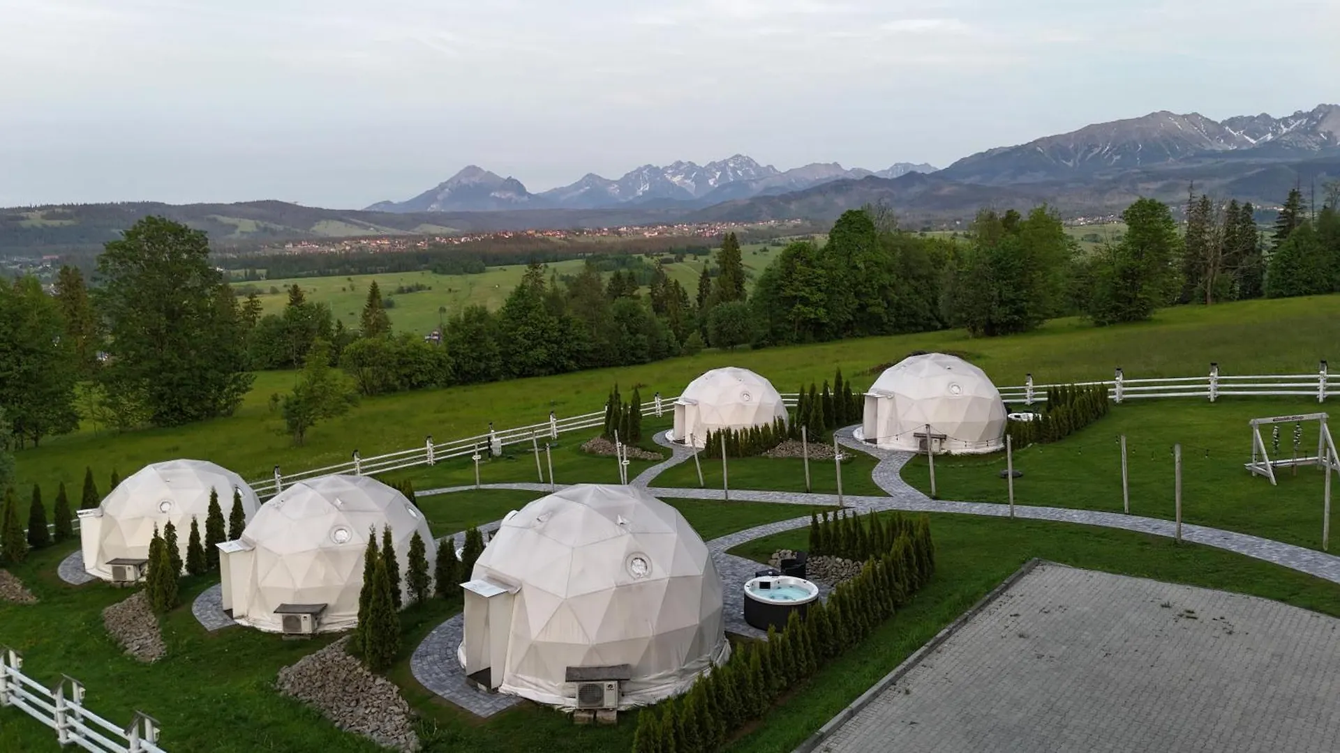 Mountain Glamp & Jacuzzi Hotel Zakopane 0*,