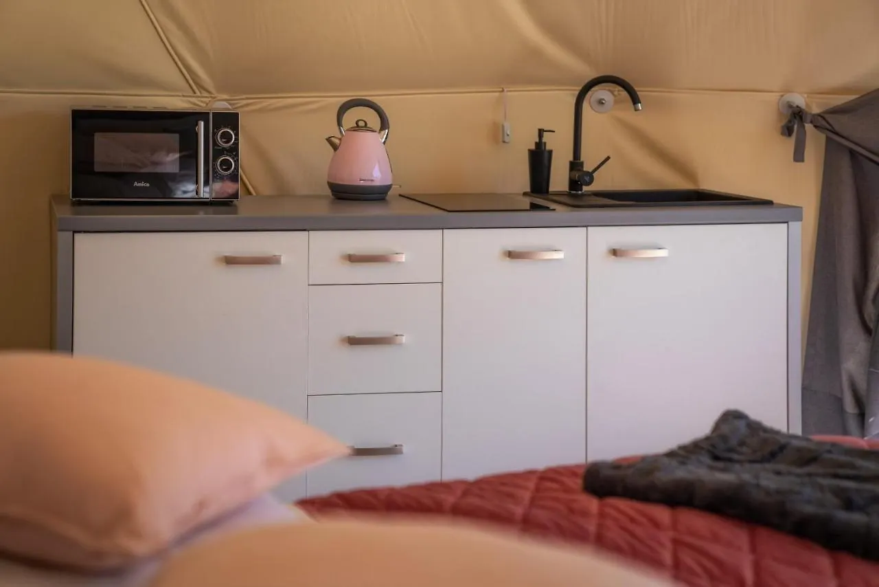 Luksusowy namiot Mountain Glamp & Goraca Balia - Juz Od 13 Czerwca Kazdy Glamp Dostepny Z Jacuzzi Na Wylacznosc Zakopane